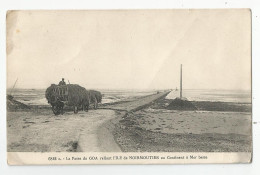 85 Vendée Ile De Noirmoutier Charette De Foin Attelage Paysan A La Passe Du Goa Reliant Le Continent A Mer Basse - Ile De Noirmoutier