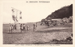 étables * Les Jeux Sportifs Sur La Plage Des Godelins * Balançoire - Etables-sur-Mer