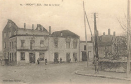 Badonviller * La Rue De La Gare Bombardée * Bombardement Ww1 * Café - Other & Unclassified