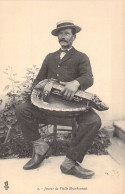 [-50%] FOLKLORE - Joueur De Vielle Bourbonnais - Carte Postale Ancienne - Musik