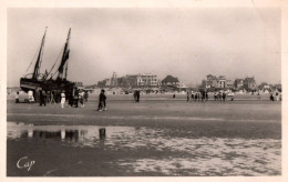 Le Touquet Paris Plage - La Plage Vers Le CARLTON Hôtel - Le Touquet