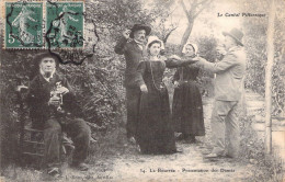 FOLKLORE - Le Cantal Pittoresque - La Bourrée - Présentation Des Dames - Carte Postale Ancienne - Andere & Zonder Classificatie