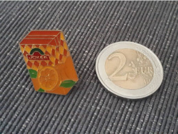 PIN'S PINS ALIMENTATION BOISSON JOKER JUS FRUITS - Bevande