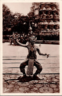 ASIE - CAMBODGE -PHNOM PENH - Type De Danseuses Du Palais Du Roi - Cambodge
