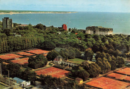 La Baule * Les Courts De Tennis Et La Baie * Sport - La Baule-Escoublac