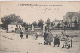 BOUGUENAIS   Place De La République - Bouguenais