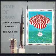 Oman 1969 Space: Apollo 11. Launch Of Saturn 5 And Parachutes Over The Sea. - Oman