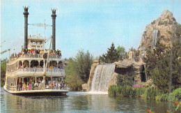 ETATS-UNIS - Disneyland - Rivers Of America - The Mark Twain Steamboat Passes Cascade Peak - Carte Postale Ancienne - Autres & Non Classés