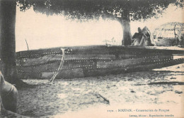 CONSTRUCTION DE PIROGUE - Mali