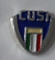 Pin's  Italien  Sport  C U S I, Centre  Universitaire  Sport  Italien  ( 9 Mm X 9 Mm ) - Aviron