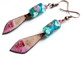 Boucles D'oreilles Artisanales, Perle Verre Artisanal, émaux Sur Cuivre, Bijou Fleurs Bleu Rose, Bijou D'artiste Créateu - Boucles D'oreilles