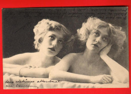 ZUX-30  Deux  Jeunes Femmes épaules Nues.  Dos Simple. Circ. En 1903 - Women