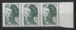 N° 2178 VARIETE Griffe/trait Sur L'oreille Dans Une Bande De Trois Neufs ** (MNH) TB - Unused Stamps