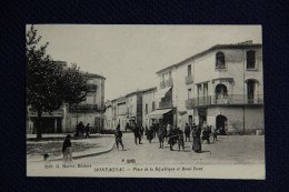 MONTAGNAC - Place De La Mairie Et Rond Pont - Montagnac