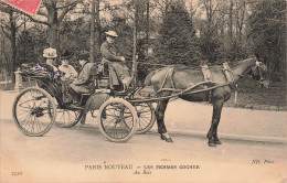 France - Paris Nouveau - Les Femmes Cocher - Au Bois - N.D. Phot. - Attelage  - Carte Postale Ancienne - Straßenhandel Und Kleingewerbe