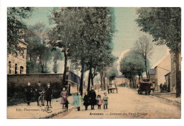 AVESNES SUR HELPE (59) - AVENUE DU PONT ROUGE - Avesnes Sur Helpe