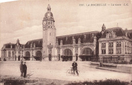 La Rochelle * Place De La Gare * Ligne Chemin De Fer - La Rochelle