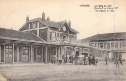 FRANCE - 55 - Verdun - La Gare En 1920 - Animée - Voiture - Carte Postale Ancienne - Verdun