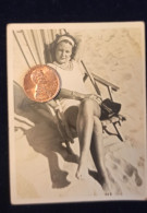 PHOTO ZANDVOORT Belle Jeune Femme à A Plage Détente - Province De Hollande-Septentrionale Et Bordée Par La Mer Du Nord - Pin-Up