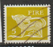 Ireland   1971 SG 345  5p Fine Used - Usati