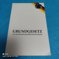 Grundgesetz Für Die BRD - Diritto