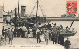 St Malo * Arrivée Du Bateau De Southampton , Sur Le Port * Navire Vapeur - Saint Malo