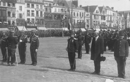 60-BEAUVAIS- CARTE-PHOTO- DEFILE MILITAIRE - Beauvais