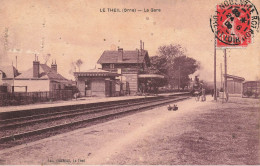 Le Theil * La Gare * Arrivée Train Locomotive Machine * Ligne Chemin De Fer Orne * Villageois - Sonstige & Ohne Zuordnung