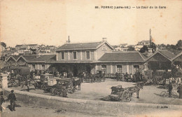 Pornic * La Cour De La Gare * Ligne Chemin De Fer * Attelage - Pornic