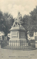 Postcard Belgium Bruxelles Statue De Van Helmont - Panoramische Zichten, Meerdere Zichten