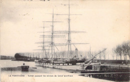 BATEAUX - VOILIERS - La Martinière - Voilier Passant Les éclases De Canal Maritime - Carte Postale Ancienne - Zeilboten