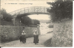 29 - Le Trez-hir - L'Arrivée Sur La Plage -   - ***CPA Précurseur - Vierge Et Animée + Costume *** - Plougonvelin