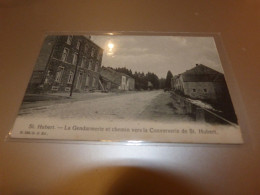 Cpa Saint-Hubert St-Hubert La Gendarmerie Et Chemin Vers La Converserie - Saint-Hubert