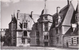 CHER Château D'AINAY LE VIEIL Façade Sur La Cour - Ainay-le-Vieil