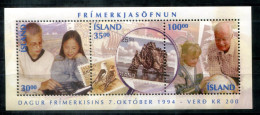 ISLAND Block 17, Bl.17 Mnh - Marke Auf Marke, Stamp On Stamp, Timbre Sur Timbre - ICELAND / ISLANDE - Blokken & Velletjes