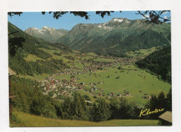AK 124443 SWITZERLAND - Klosters-Dorf Und Platz - Klosters