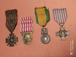 14/18, 4 MEDAILLES, CROIX DE GUERRE, DU COMBATTANT, MEDAILLE MILITAIRE, COMMEMORATIVE 14/18, WW1 - Frankreich