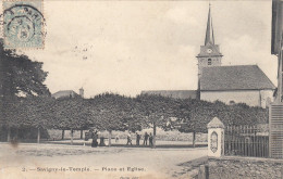 CPA (77)  SAVIGNY LE TEMPLE Place De L Eglise - Savigny Le Temple