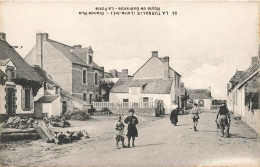 La Turballe * La Grande Rue * Route De Guérande Et La Poste * Villageois - La Turballe