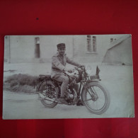CARTE PHOTO MOTO CAMP DE SISSONNE 1929 - Moto