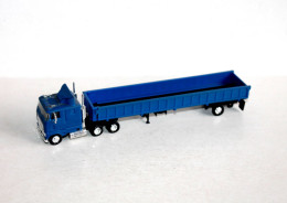 CAMION, POIDS LOURD - 1/87, TRACTEUR + PLATEAU REMORQUE TRANSPORT DE MARCHANDISE - MINIATURE AUTOMOBILE  (1712.115) - Massstab 1:87