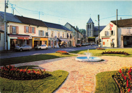 Gouvieux * Rue Du Village * Le Square Et L'église * Boucherie - Gouvieux
