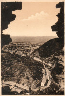 81	50	Mazamet	La Route Des Usines Et Mazamet Dans Le Fond		Non Circulée - Mazamet