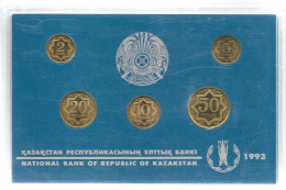 KAZAKHSTAN . COFFRET DE 5 PIECES . 1993 . - Kazakistan