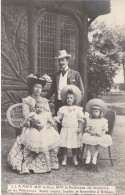 FAMILLES ROYALES - Mr Le Duc Mme La Duchesse De Vendôme Et Les Princesses Marie Louise Sphie .. - Carte Postale Ancienne - Royal Families