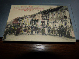 Rare Cpa Souvenir Du Carnaval Houdeng Goegnies Devant Les Magasins Des Mélis Mélos  Gilles No Binchev Voyagé 1919 - La Louvière