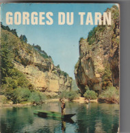 GORGES Du TARN. Carnet (format 10x9.5) - 12 Vues Légendées - Sonstige & Ohne Zuordnung