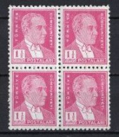 1941 TURKEY 1 1/2 K. ATATURK POSTAGE STAMP BLOCK OF 4 MNH ** - Ongebruikt