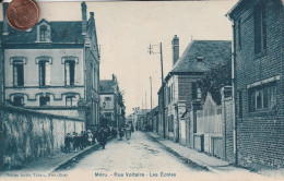 60 -  Carte Postale Ancienne De  Méru   Rue Voltaire  Les Ecoles - Meru