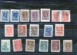 RUSSIE Années 1920.....beau Lot De 18 Timbres ** * Ou Obl Dentelés Et ND - Used Stamps